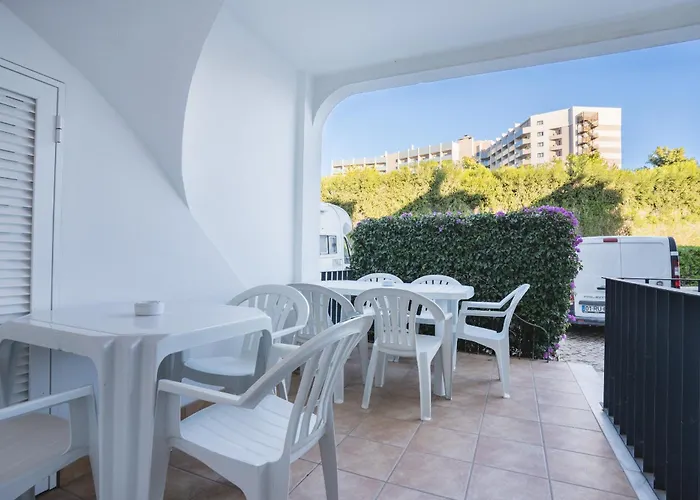 #109 Zelio House By Holidays