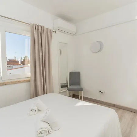 #109 Zélio House By Holidays Hébergement de vacances Albufeira