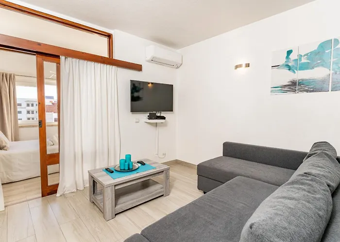 #109 Zelio House By Holidays *