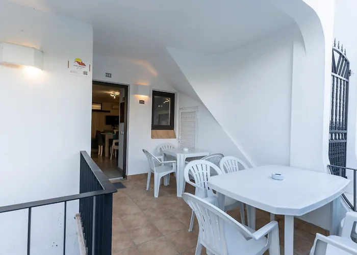 #109 Zelio House By Holidays Vakantiehuis Albufeira